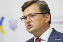 Украина приостановила все контакты с Беларусью