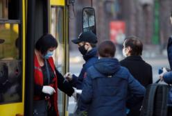 В Киеве разрешили перевозить больше пассажиров в общественном транспорте