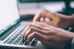 В Украине закупят ноутбуки для 60 000 учителей