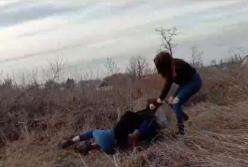 Под Житомиром школьницы зверски избили сверстницу из-за парня (видео)