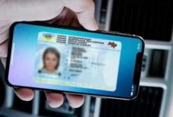 Права в смартфоне: водители начали тестировать мобильное приложение 