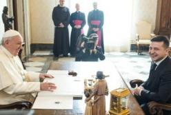 Встречу Зеленского и Папы Римского высмеяли яркой фотожабой (фото)