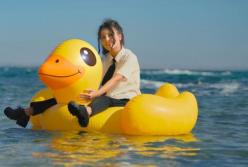 ​Группа JULINOZA призывает всех идти в отпуск и слушать их новый трек «Филалабапа» 