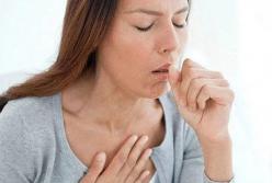 Медики назвали первые симптомы рака легких 