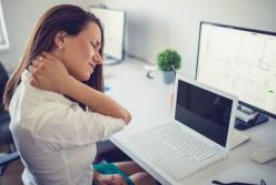 Как избежать синдрома «компьютерной шеи»: советы невролога