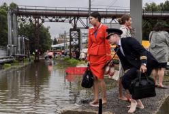 "Пассажиры крестятся, машины тонут": в крупнейшем аэропорту Москвы произошло ЧП