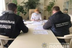 В Хмельницком замглавврача роддома подозревают в торговле людьми