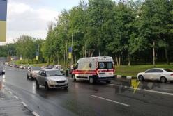 ​В Харькове 17-летний парень выпал из кабины канатной дороги и попал под машину (видео)