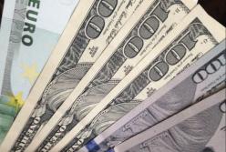 Курс валют: гривна продолжает падение