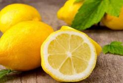 Диетологи рассказали об опасности лимонов для здоровья