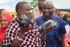 Редкий драгоценный камень сделал шахтера миллионером (фото)