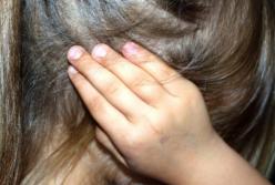 В Сумах мужчина изнасиловал 6-летнюю дочь своей сожительницы