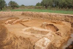 Археологи обнаружили загадочные гробницы в Греции, которым больше 2 тысяч лет (фото)