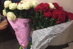 Забрали кассу и два букета роз: в Киеве задержали грабителей (фото)