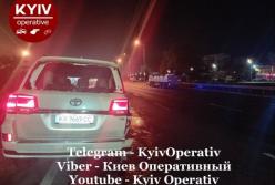 В Киеве сотрудник СТО ночью разбил дорогое авто клиента (фото)