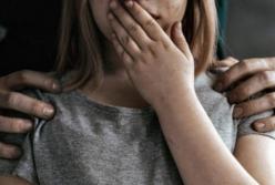  В Волынской области мужчина развращал 6-летнюю девочку
