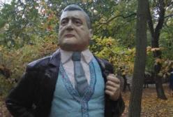 Памятник Ленину в Запорожье переделали в Порошенко (фото)