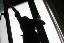 В Кривом Роге из окна роддома выпала женщина