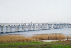 З'явилося перше відео з пошкодженого Антонівського мосту під Херсоном
