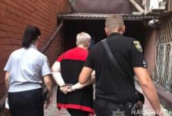 В Днепре женщина издевалась над 8-летним приемным ребенком