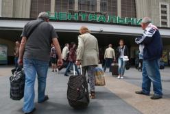 Министр рассказал о 2-х волнах миграции украинцев