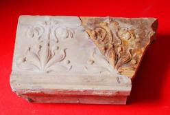 Археологи нашли в Украине уникальные каминные декоры (фото)