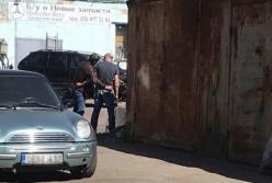 ЧП в Полтаве: мужчине дали автомобиль, в заложниках - полковник полиции