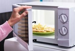Названы продукты, которые категорически нельзя разогревать в микроволновке