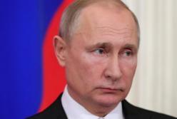 Конфуз Путина в аэропорту высмеяли в Сети