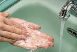 Косметолог рассказала, какие ошибки делают люди после мытья рук