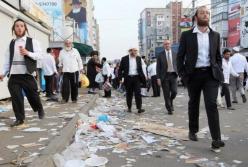 Близько 35 тисяч хасидів вже прибули до Умані на Рош га-Шана: відео масової молитви 