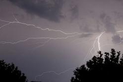 В Николаевской области от удара молнии погиб подросток