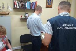 Полицейского подозревают в потере изъятых при обыске 1,2 млн гривен