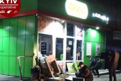 В Киеве ночью взорвали банкомат (фото)