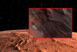 NASA показало снимок ледяной лавины на Марсе (фото)