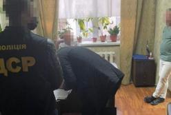 В Киеве на взятке задержали патологоанатомов: "зарабатывали" на выдаче тел умерших