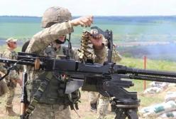 Сутки на Донбассе: много обстрелов, ранен боец ВСУ