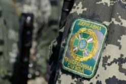 В Хмельницкой области пограничник продавал служебную информацию