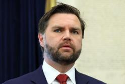 Кортеж Венса у США потрапив в ДТП: при смерті офіцер, який його охороняв (фото)