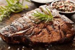 Медики назвали продукты, которые старят кожу