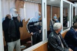 В Одессе на суде семь заключенных вскрыли вены