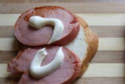 Названы продукты, «отравляющие» кишечник 