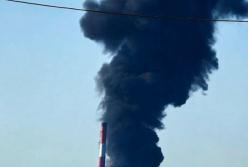 ЗСУ уразили один із найбільших НПЗ "Лукойлу" в РФ (відео)
