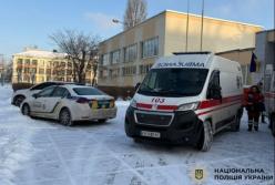 У Київській школі учень з ножем поранив вчительку та однокласника