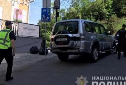В Киеве пьяный мужчина угнал автомобиль иностранного посла (фото)