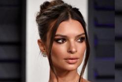 Ратаковски показала снимок топлес, на котором ей 17 лет (фото)