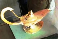 В Индии врач купил у мошенников "лампу Аладдина" за $42 тысячи