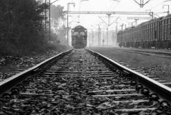 У Росії пролунав вибух на залізничних коліях: є жертви, низка поїздів затримується