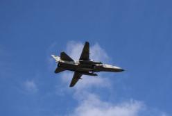 Украинские Су-24 из тактической авиации провели учения в непогоду