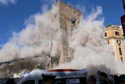 Вежа Торре-дей-Конті у Римі може повністю обвалитися, а Захарова чекає, що "Італія завалиться вся" (відео)